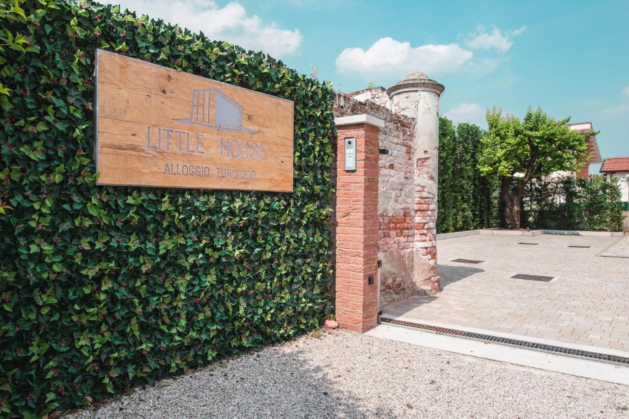 Bed and Breakfast Little House Campo San Martino Exteriér fotografie